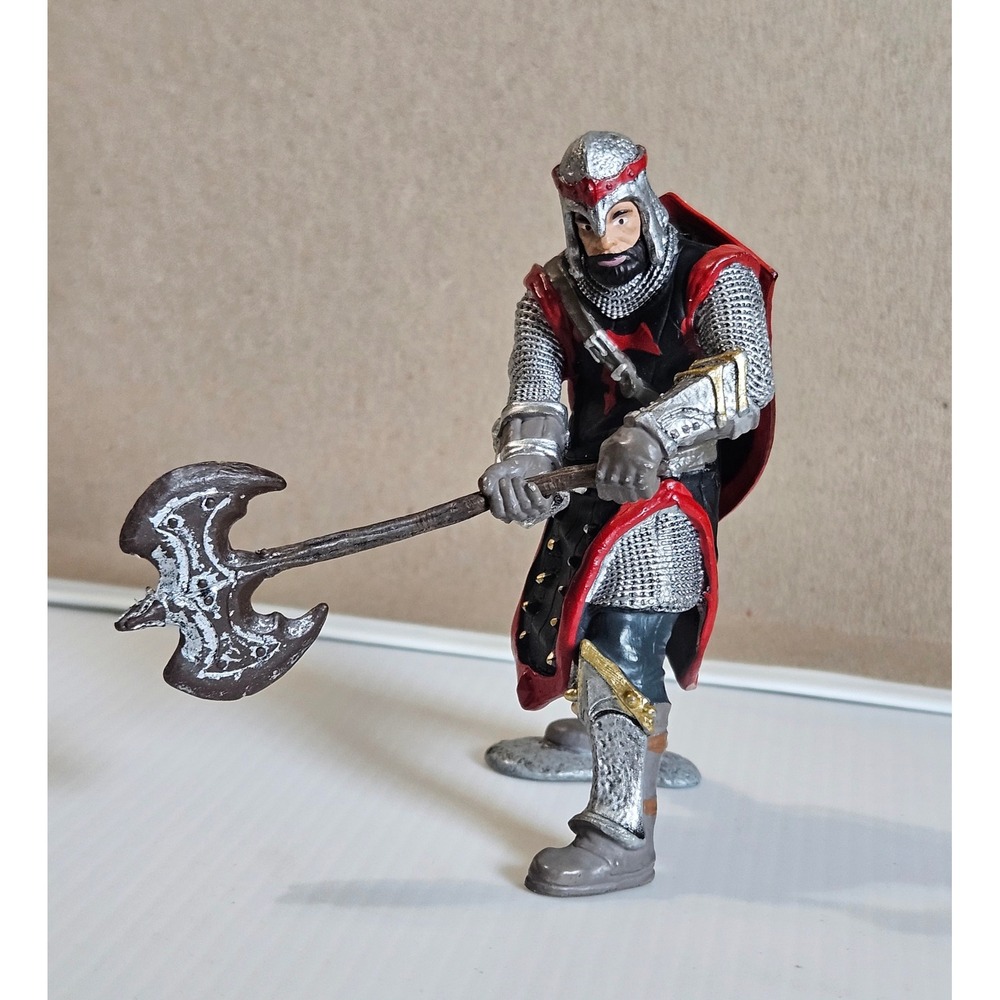 Schleich 2012 Knight with Battle Axe Dragon Shield Medieval Figure